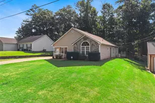 8 Oak St, Newnan, GA 30263 - Photo 3