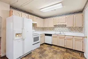 8 Oak St, Newnan, GA 30263 - Photo 7
