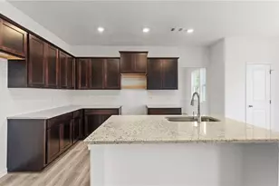 305 Bloomfield Cir, Canton, GA 30114 - Photo 3