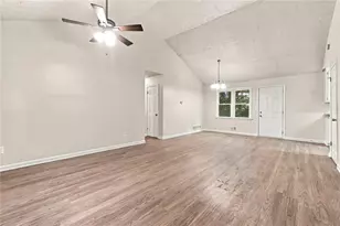 1003 Salisbury Trail, Riverdale, GA 30296 - Photo 9