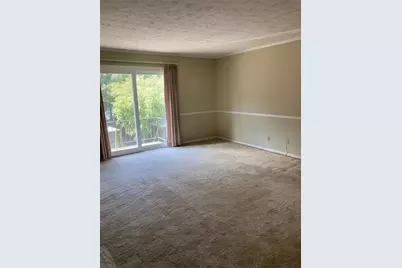 725 Dalrymple, Sandy Springs, GA 30328 - Photo 3