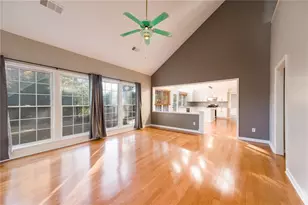 6480 Stapleford Ln, Johns Creek, GA 30097 - Photo 7