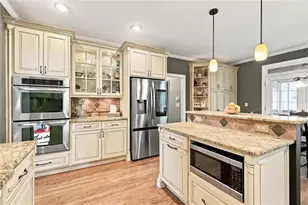 4910 Montclair Trail, Cumming, GA 30040 - Photo 19