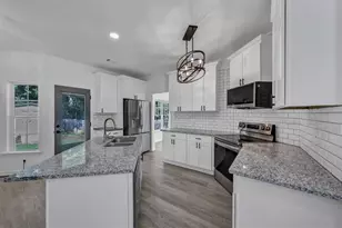 565 Fortune Ridge Rd, Stone Mountain, GA 30087 - Photo 13