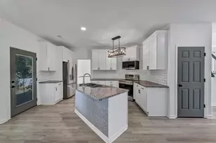 565 Fortune Ridge Rd, Stone Mountain, GA 30087 - Photo 17