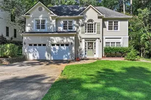 565 Fortune Ridge Rd, Stone Mountain, GA 30087 - Photo 1