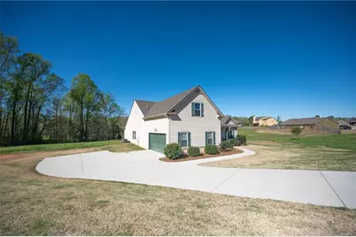 540 Brookside Lane, Hoschton, GA 30548 - Photo 3