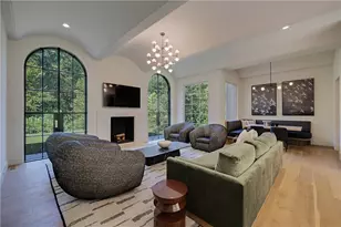 3570 Knollwood Dr NW, Atlanta, GA 30305 - Photo 19