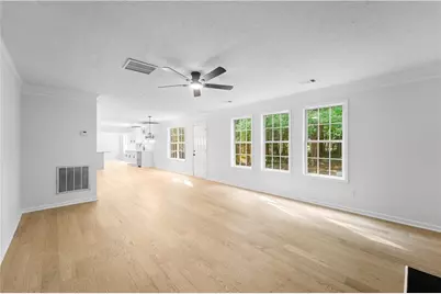 6913 Wynmeadow Drive, Stone Mountain, GA 30087 - Photo 19