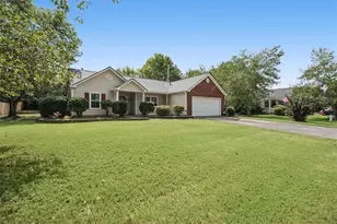 33 Glenabbey Dr NW, Cartersville, GA 30120 - Photo 3