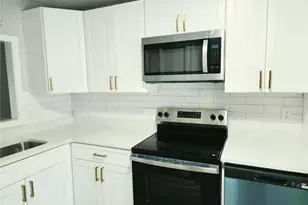 1221 Oak Forest Ct SW, Marietta, GA 30008 - Photo 3