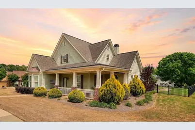 125 Hawthorn Way, Hoschton, GA 30548 - Photo 1