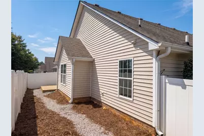 621 Majesty Crossing, Winder, GA 30680 - Photo 21