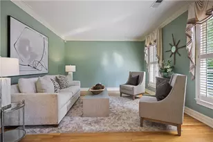 1813 Wynthrop Manor Dr SW, Marietta, GA 30064 - Photo 9