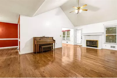 215 Somerset Drive, Covington, GA 30016 - Photo 5