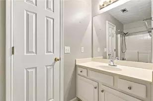 8525 Fieldgrove Ct, Gainesville, GA 30506 - Photo 31