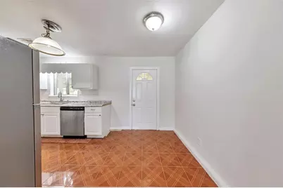 6671 Pelican Court, Riverdale, GA 30274 - Photo 9