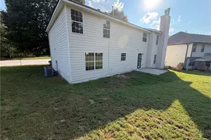 7425 Bodnant Dr, Fairburn, GA 30213 - Photo 5