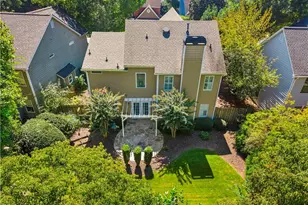 1010 Bradford Dr, Roswell, GA 30076 - Photo 3