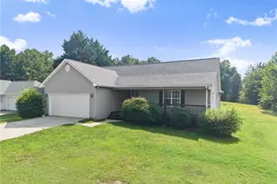 83 Ash Wood Ln, Cleveland, GA 30528 - Photo 3