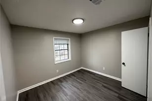 1317 Kingsgate Dr, Stone Mountain, GA 30083 - Photo 15