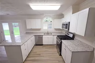3205 Summit Pl Dr, Loganville, GA 30052 - Photo 9