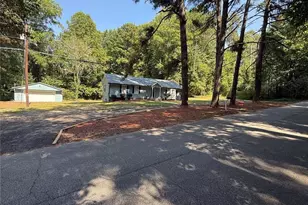 200 Gordon Circle SW, Mableton, GA 30126 - Photo 1