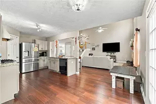 2542 Haynes Meadow Ct, Grayson, GA 30017 - Photo 15