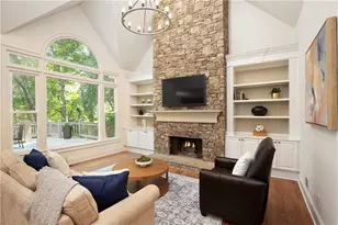 8370 Sentinae Chase Dr, Roswell, GA 30076 - Photo 11