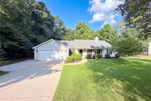112 Platte St, Winder, GA 30680 - Photo 1