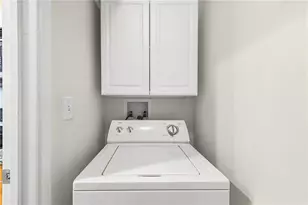 250 Pharr Rd NE, Atlanta, GA 30305 - Photo 17