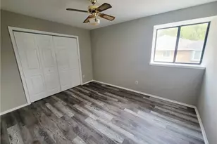1980 Hunters Ridge Dr, Lawrenceville, GA 30044 - Photo 9