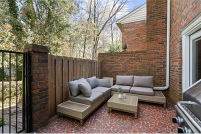 1105 Clairemont Avenue #P, Decatur, GA 30030 - Photo 37