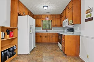 6430 Beethoven Cir, Riverdale, GA 30296 - Photo 17