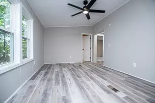 61 Crest Rd, Carrollton, GA 30116 - Photo 9