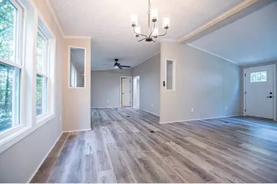 61 Crest Road, Carrollton, GA 30116 - Photo 7