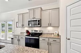 385 Shasta Ct, Hoschton, GA 30548 - Photo 7