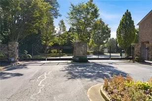 1599 Trailview Way NE, Atlanta, GA 30329 - Photo 9