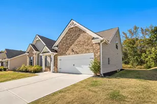 377 Hellen Vly Dr, Braselton, GA 30517 - Photo 3