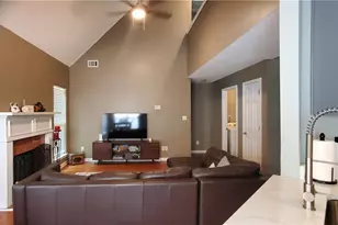 325 Buffington Dr, Union City, GA 30291 - Photo 15