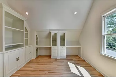 7060 Redcliff Court, Suwanee, GA 30024 - Photo 47