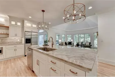 7060 Redcliff Court, Suwanee, GA 30024 - Photo 17