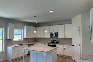 766 Rodeo Dr, Auburn, GA 30011 - Photo 7