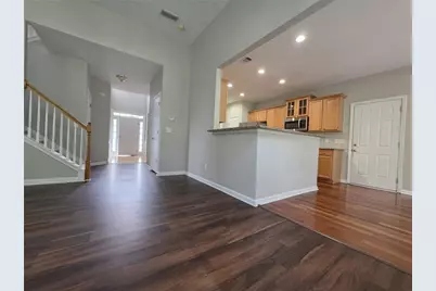 1712 Hillside Bend Crossing, Lawrenceville, GA 30043 - Photo 5