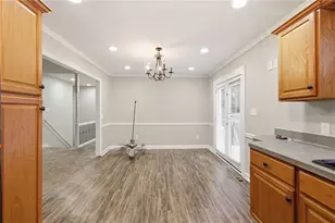 5756 Lake Ct NW, Kennesaw, GA 30152 - Photo 13