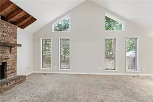5756 Lake Ct NW, Kennesaw, GA 30152 - Photo 9