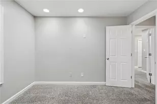 5756 Lake Ct NW, Kennesaw, GA 30152 - Photo 17