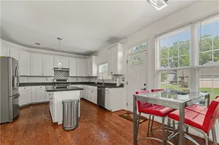 305 Belgrave Ct SW, Atlanta, GA 30331 - Photo 9
