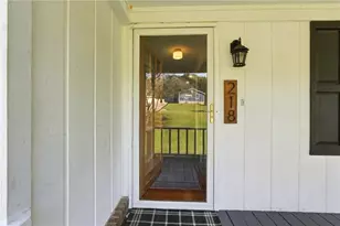 218 King Arthur Dr, Woodstock, GA 30189 - Photo 5