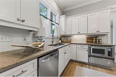 1875 Meredith Drive NW, Atlanta, GA 30318 - Photo 13